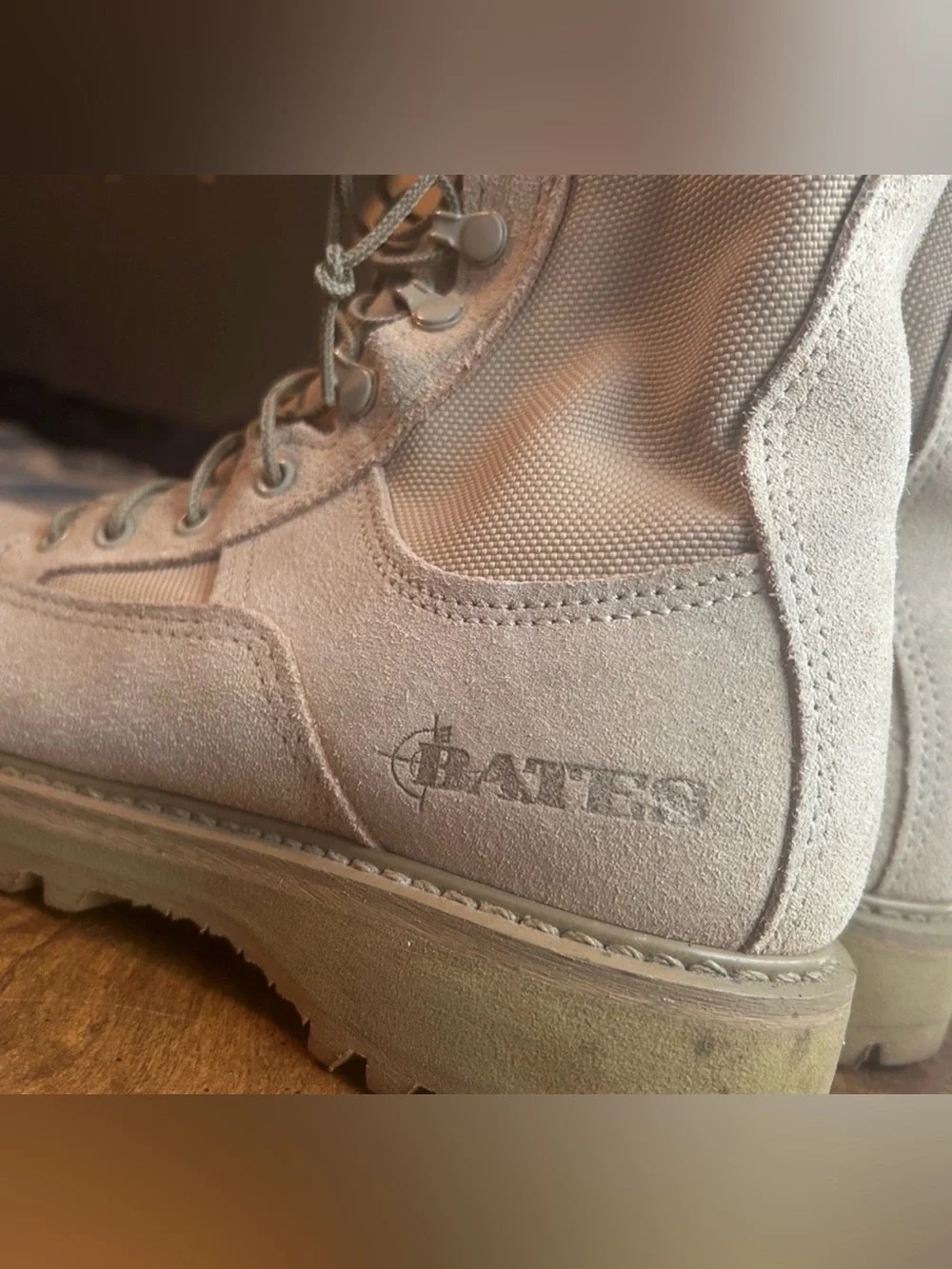 Bates Men's Desert Tan Tactical Combat Boots GoreTex Vibram Military 5 Wide